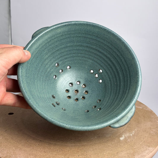 Colander with Handles